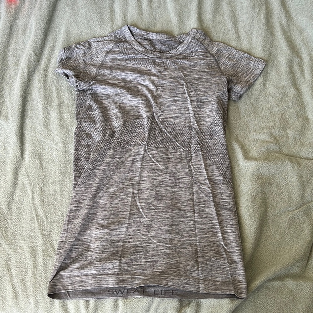 Lululemon Swiftly Tech Short Sleeve